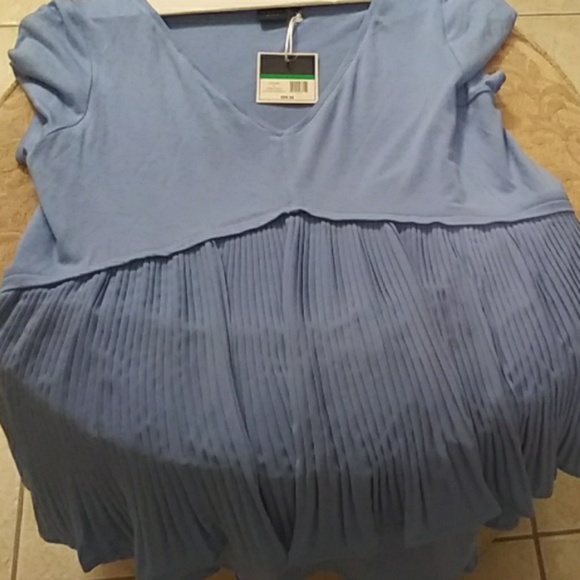 Top - Picture 3 of 9